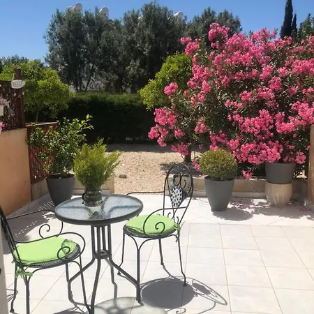 Iris Village 2br Town House *