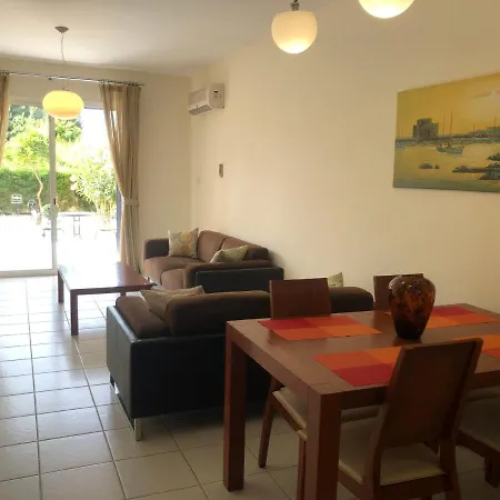Iris Village 2br Town House *
